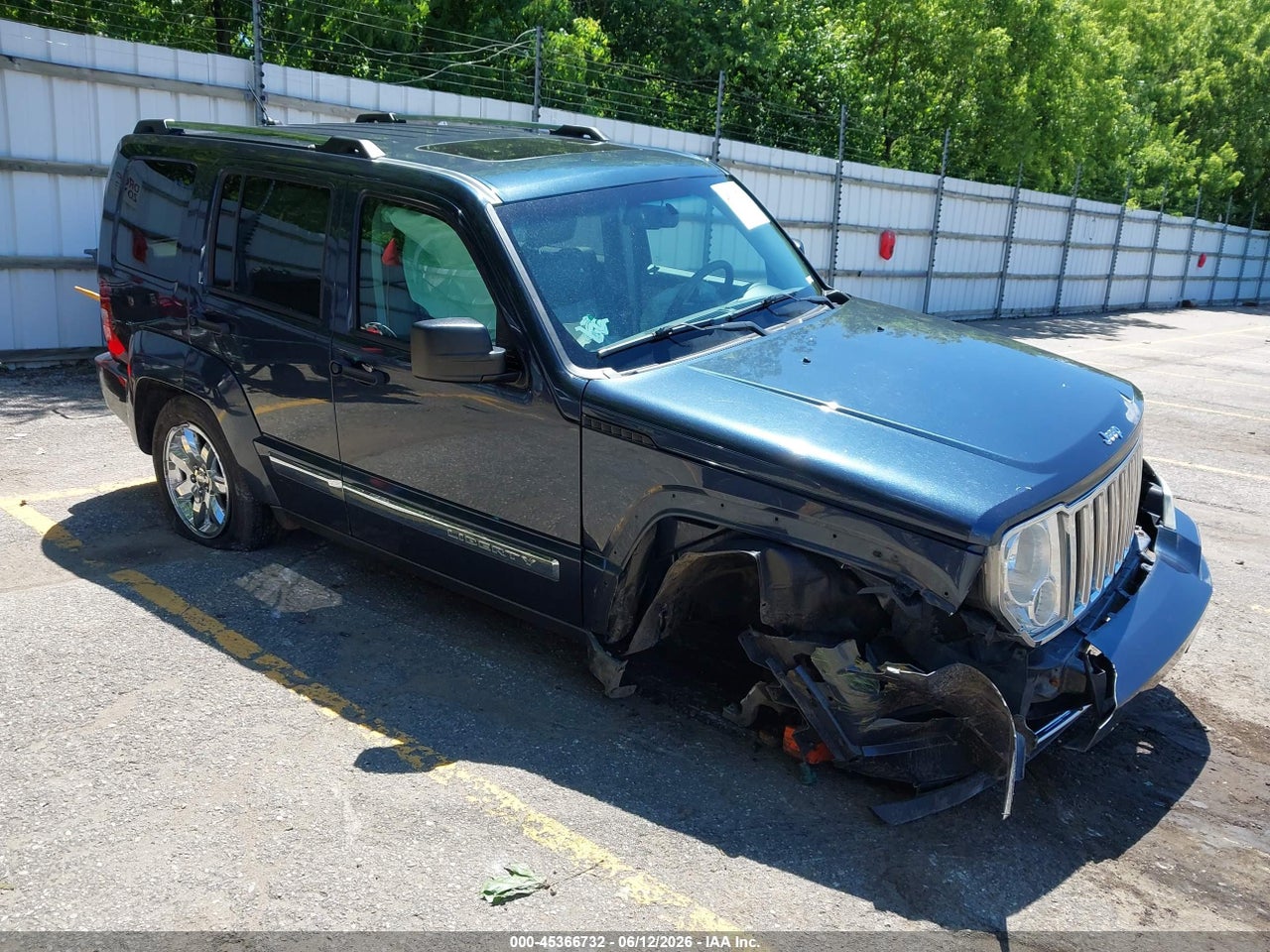 1J8GN58K58W****** · 2008 JEEP LIBERTY LIMITED EDITION