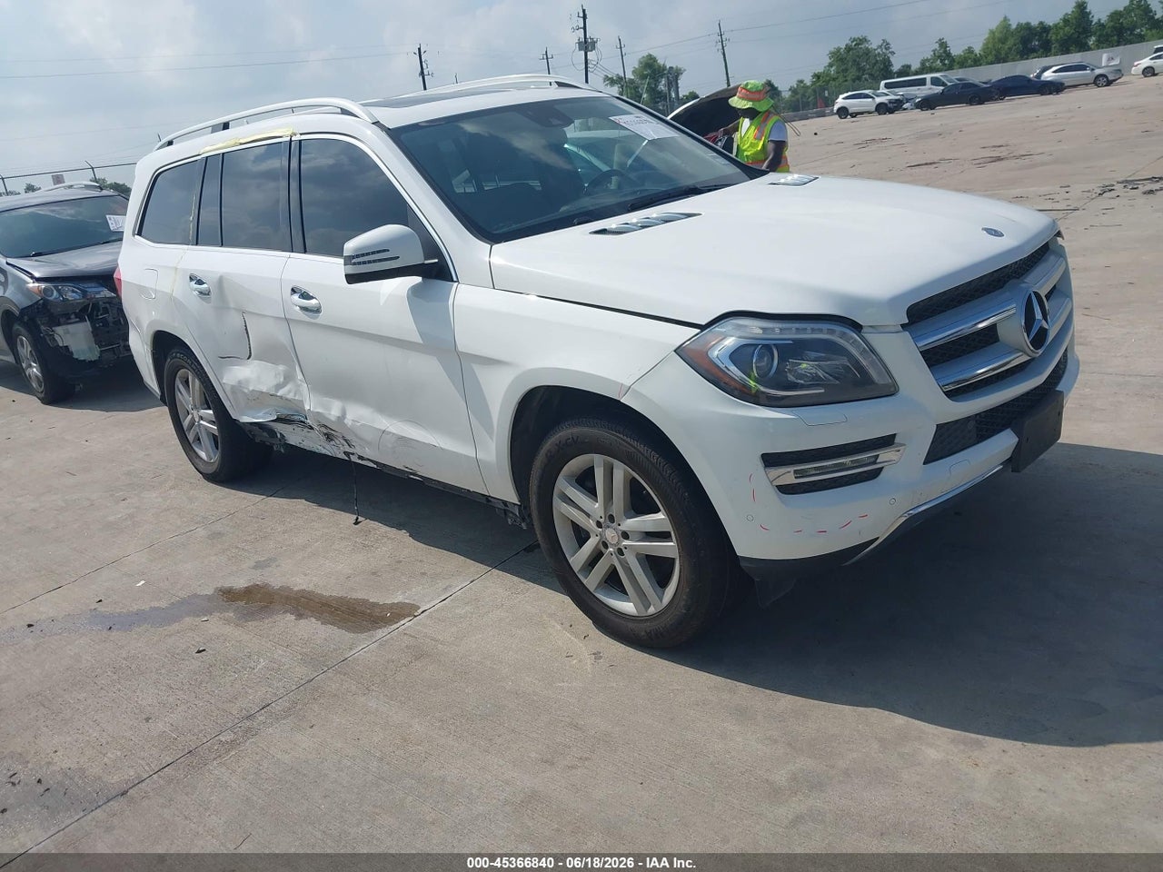 4JGDF7CE3EA****** · 2014 MERCEDES-BENZ GL 450 4MATIC