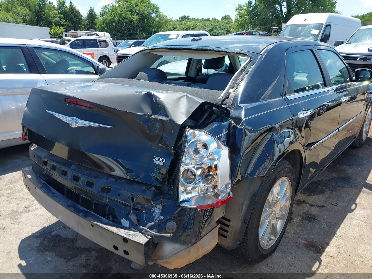 2010 CHRYSLER 300 TOURING/SIGNATURE SERIES/EXECUTIVE SERIES · 6/11