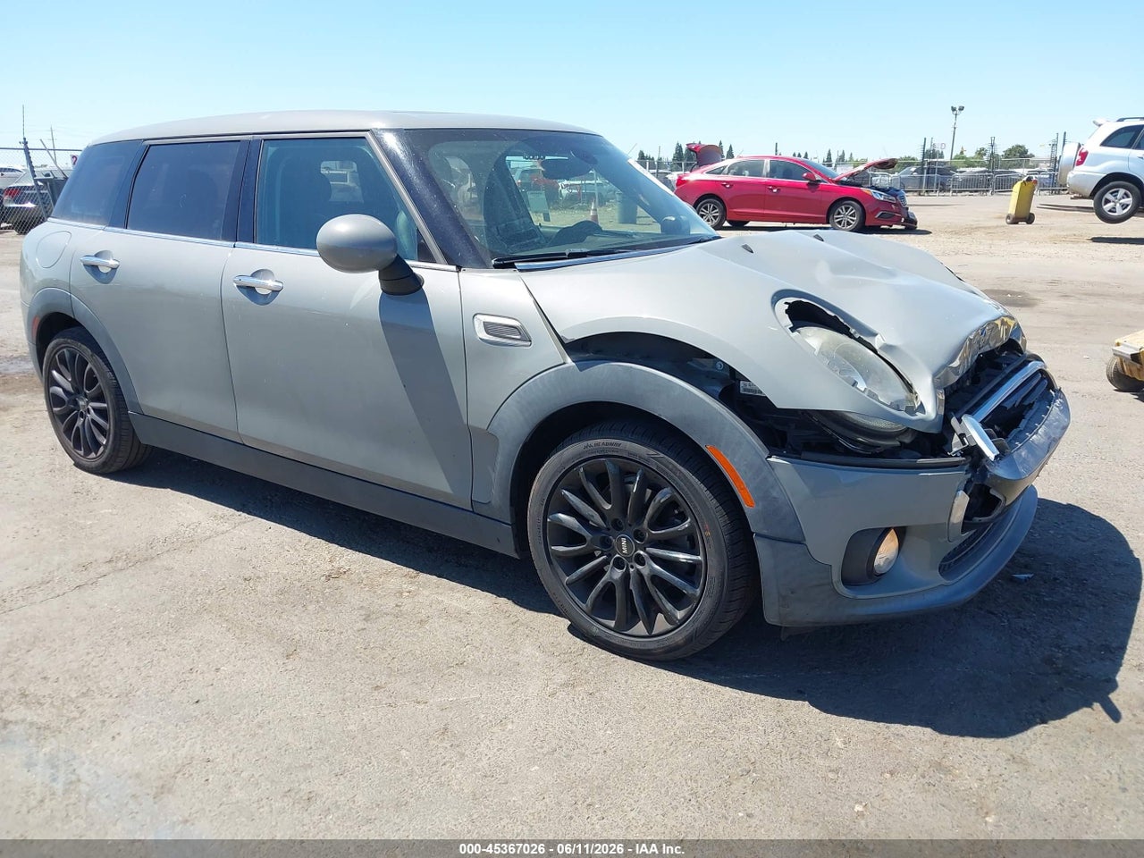 WMWLN5C5XG2****** · 2016 MINI CLUBMAN COOPER