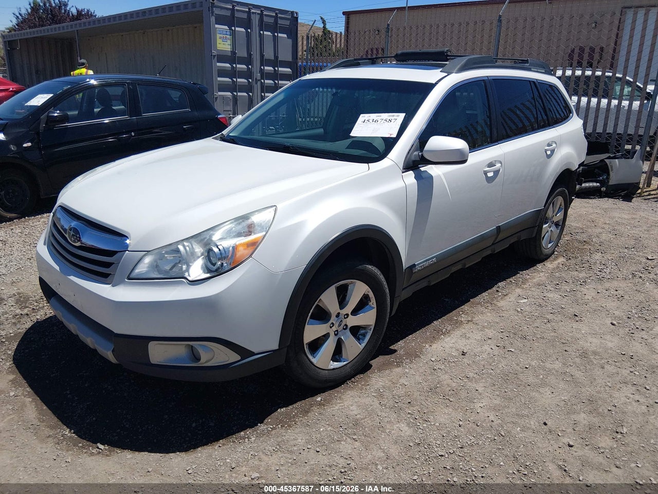 2012 SUBARU OUTBACK 3.6R LIMITED · 2/11