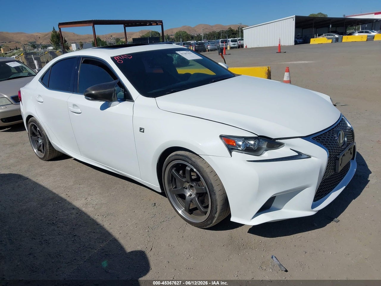 JTHBA1D21G5****** · 2016 LEXUS IS 200T