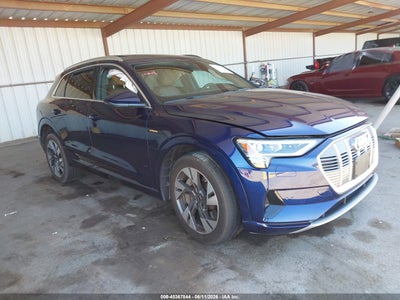 2022 AUDI E-TRON PREMIUM QUATTRO