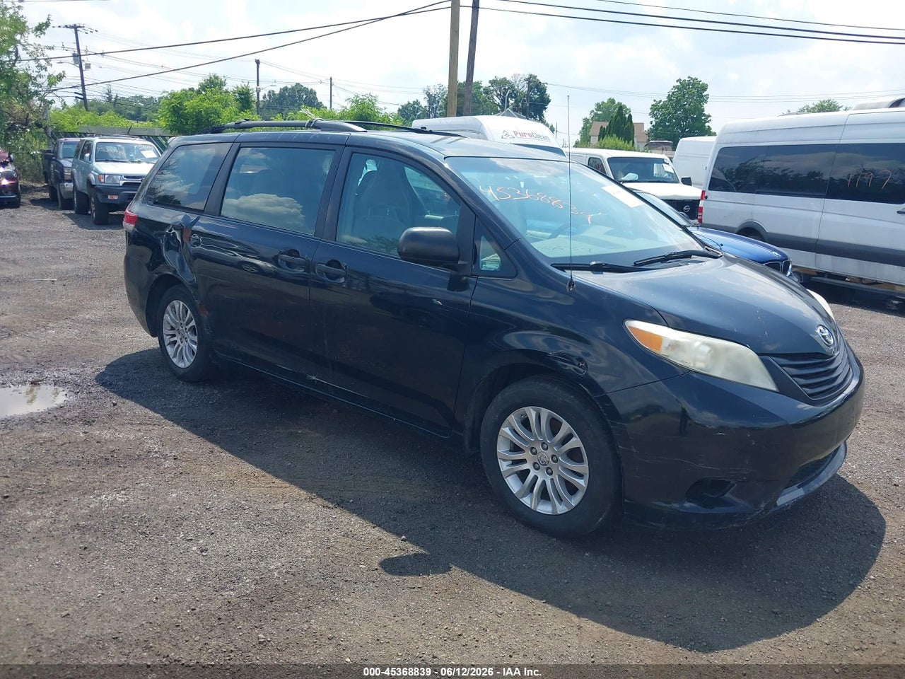 5TDZK3DC7BS****** · 2011 TOYOTA SIENNA BASE V6