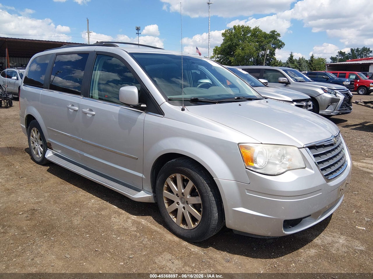 2A4RR5DX0AR****** · 2010 CHRYSLER TOWN &amp; COUNTRY TOURING