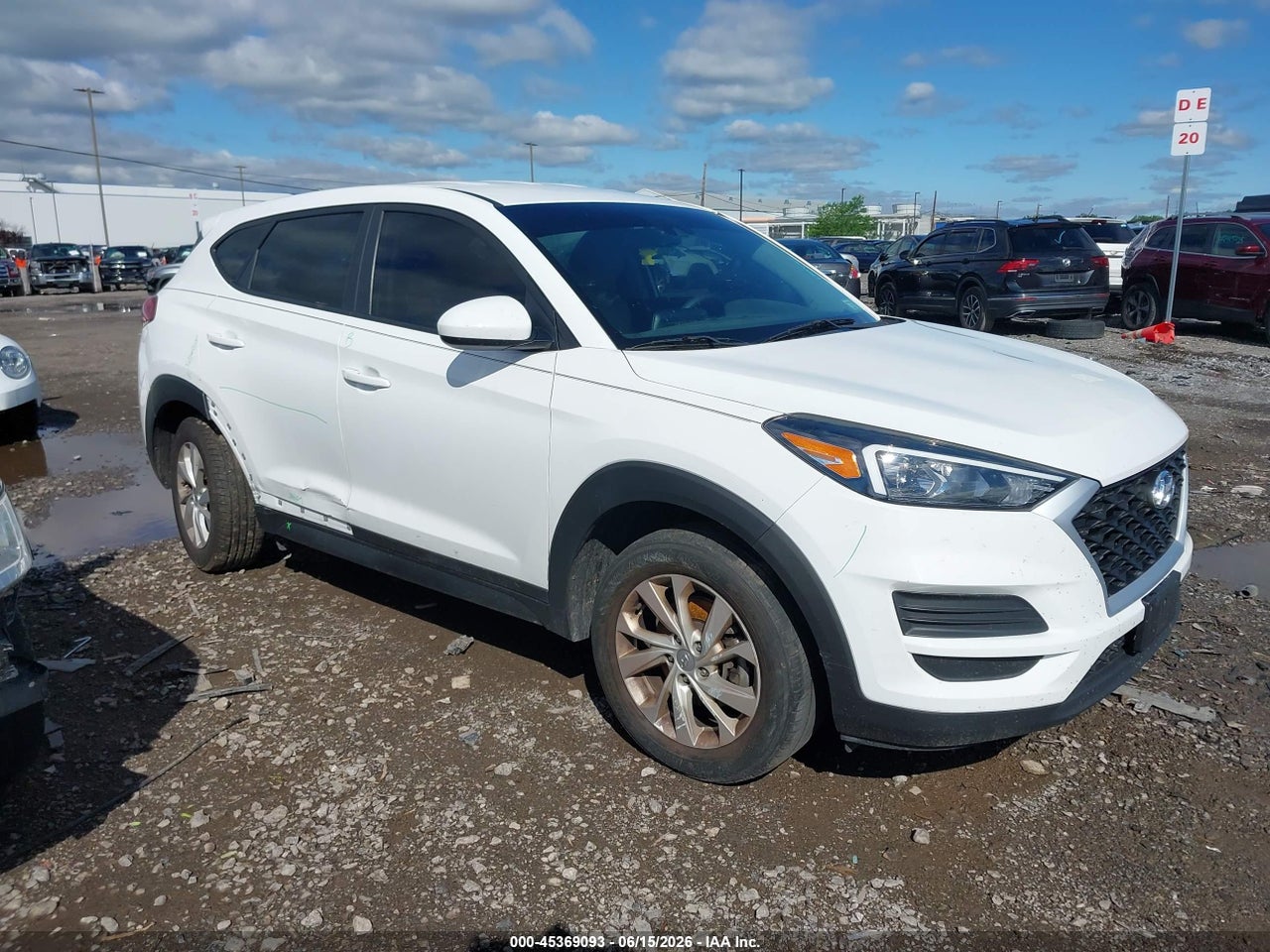 KM8J23A49LU****** · 2020 HYUNDAI TUCSON SE