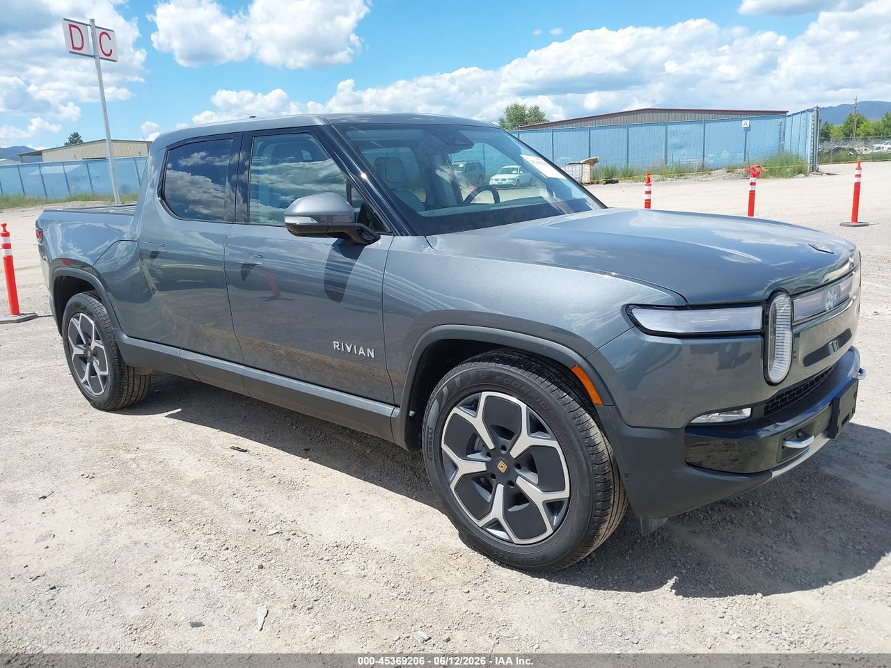 7FCTGBAA1RN****** · 2024 RIVIAN R1T ADVENTURE DUAL MOTOR LARGE PACK/ADVENTURE DUAL MOTOR PERF LARGE PACK