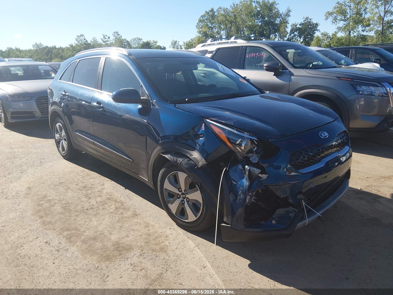 KNDCB3LC7M5****** · 2021 KIA NIRO LX