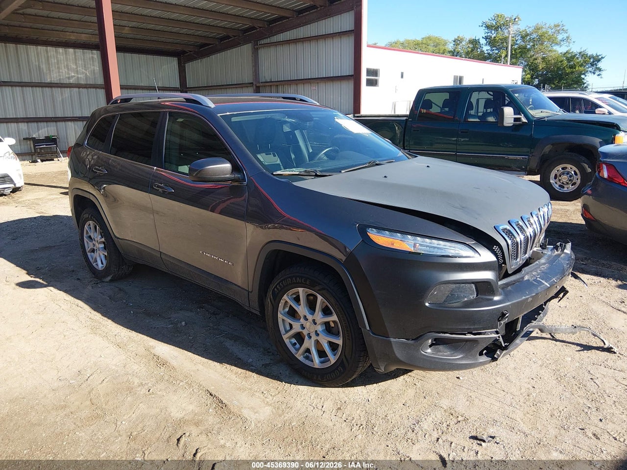 1C4PJMLX3JD****** · 2018 JEEP CHEROKEE LATITUDE PLUS 4X4