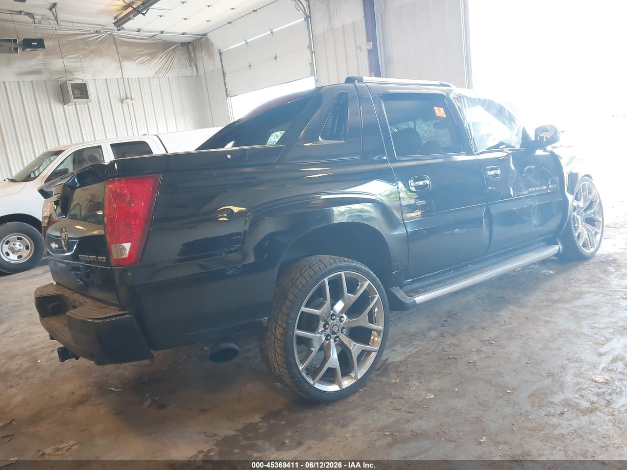 2004 CADILLAC ESCALADE EXT STANDARD · 4/11