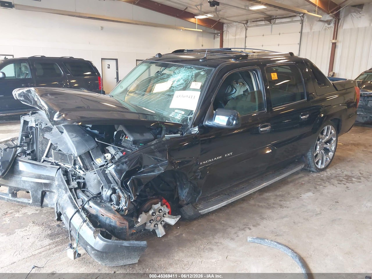 2004 CADILLAC ESCALADE EXT STANDARD · 2/11