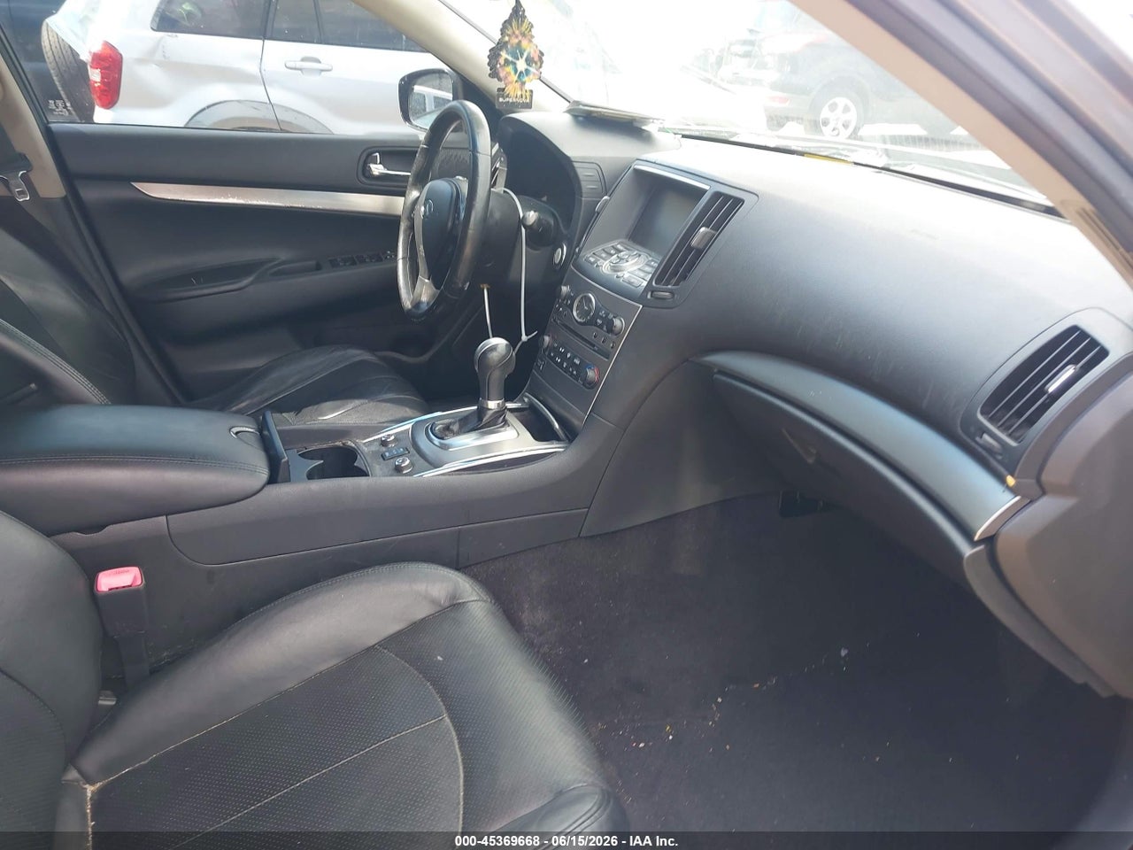 2011 INFINITI G25X · 5/11