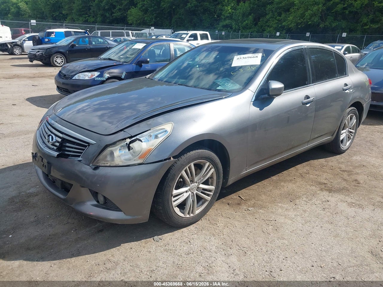 2011 INFINITI G25X · 2/11