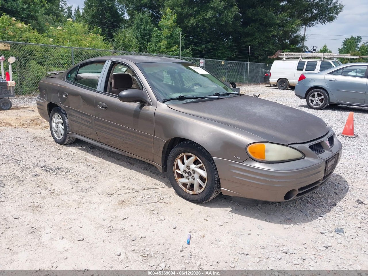 1G2NF52E92M****** · 2002 PONTIAC GRAND AM SE1