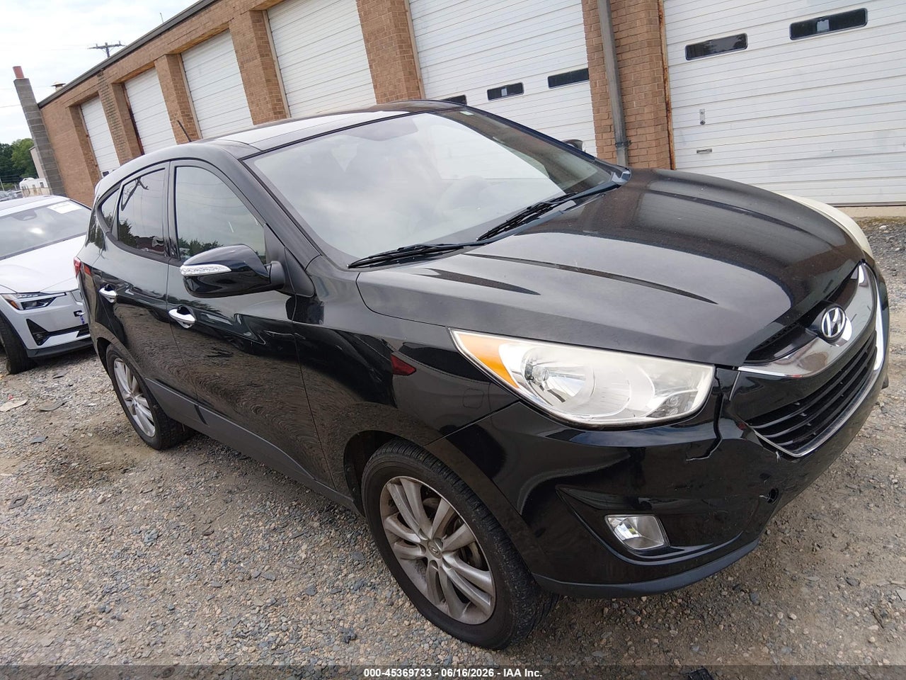 KM8JU3AC1BU****** · 2011 HYUNDAI TUCSON LIMITED