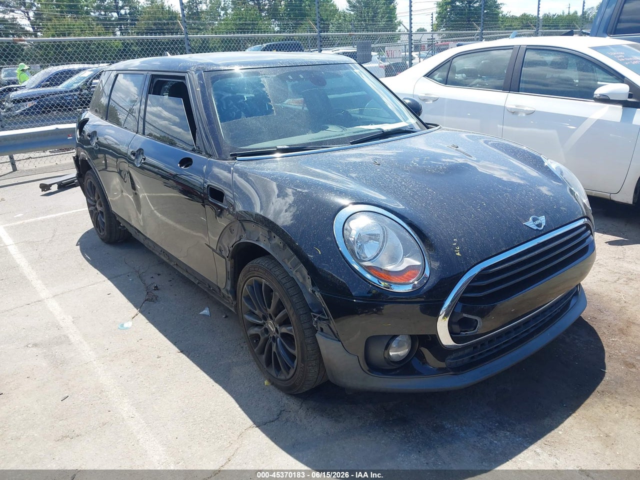 WMWLN5C59H2****** · 2017 MINI CLUBMAN COOPER