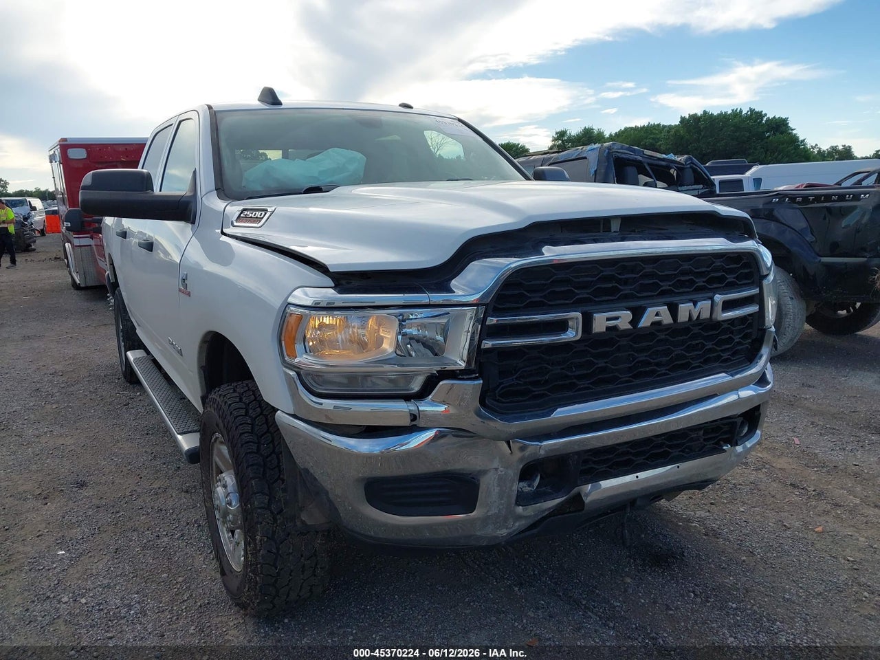 3C6UR5CL4KG****** · 2019 RAM 2500 TRADESMAN  4X4 6'4 BOX