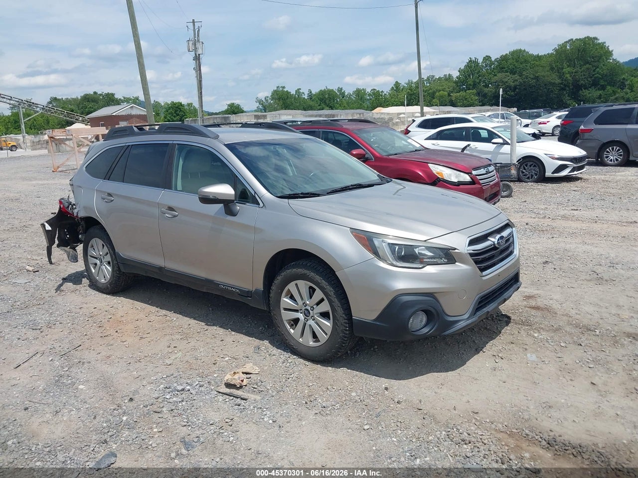 4S4BSAFC6J3****** · 2018 SUBARU OUTBACK 2.5I PREMIUM