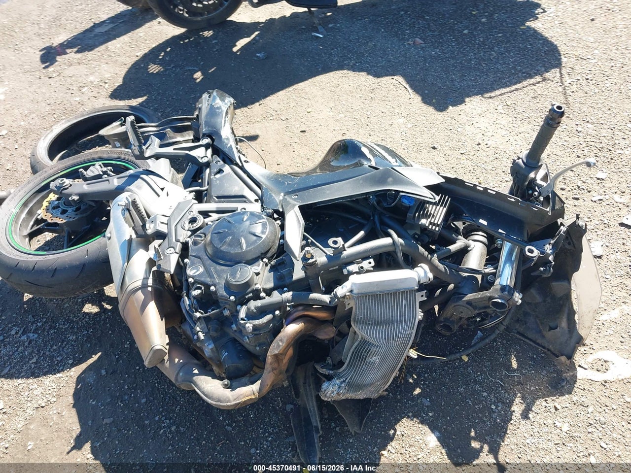 2025 KAWASAKI EX650 R