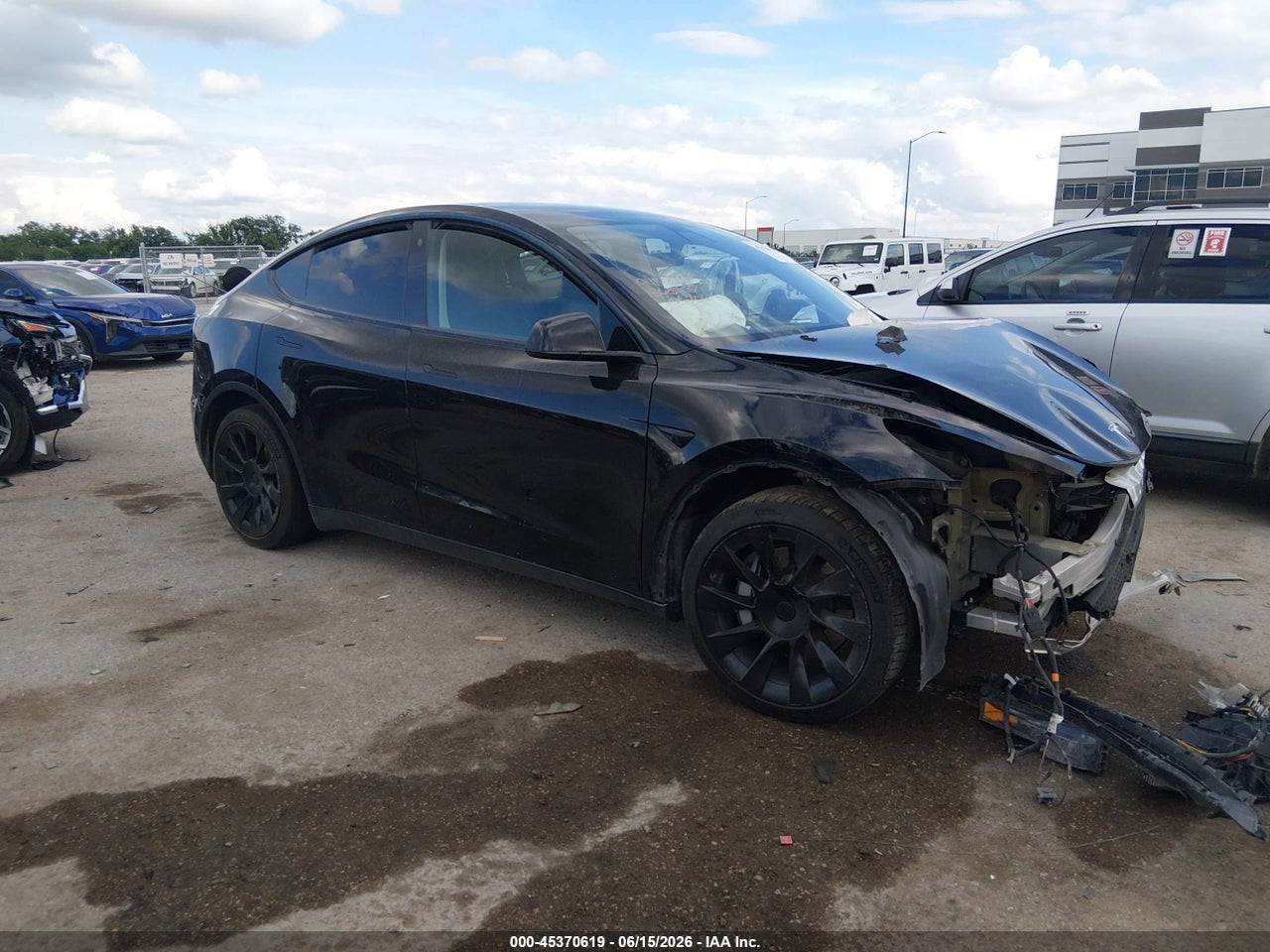 7SAYGAEE8NF****** · 2022 TESLA MODEL Y LONG RANGE DUAL MOTOR ALL-WHEEL DRIVE