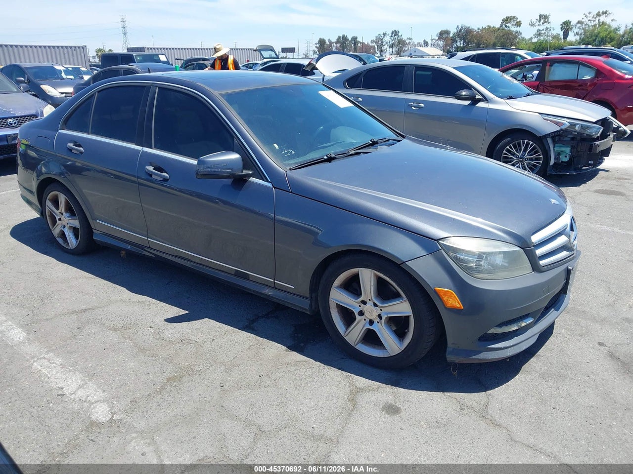 WDDGF5EBXBR****** · 2011 MERCEDES-BENZ C 300 SPORT