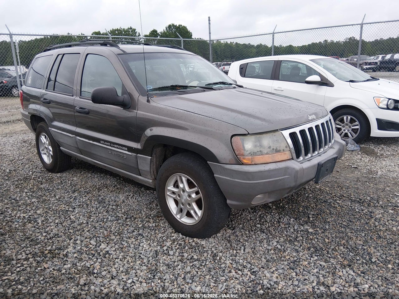 1J4G258S3XC****** · 1999 JEEP GRAND CHEROKEE LAREDO