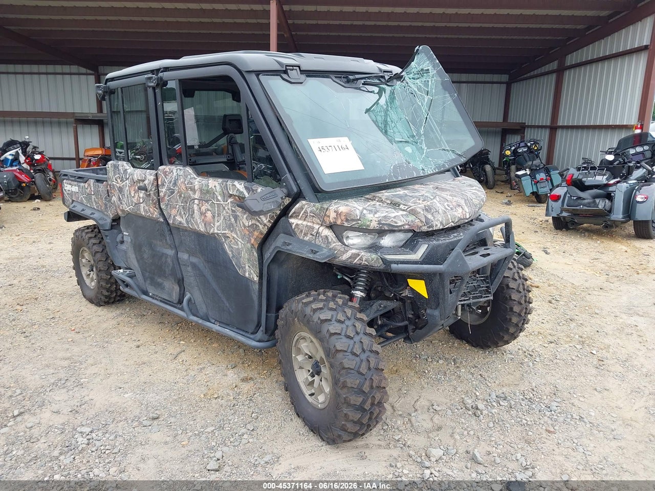 3JBUUAX48RK****** · 2024 CAN-AM DEFENDER MAX LIMITED CAB HD10/LONE STAR HD10