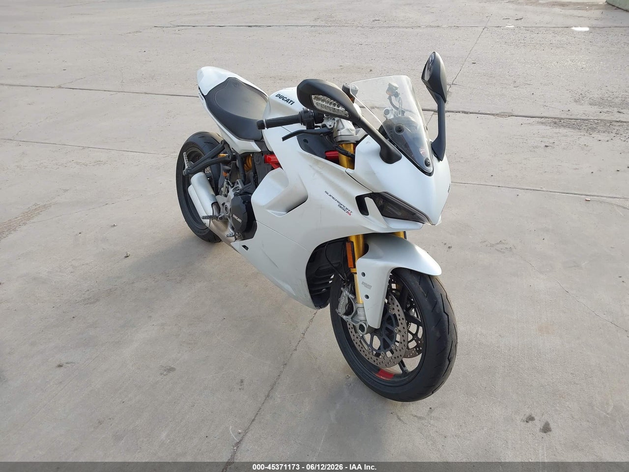 ZDMVABDS8MB****** · 2021 DUCATI SUPERSPORT