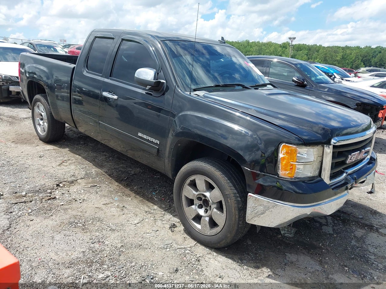 1GTSCVE02AZ****** · 2010 GMC SIERRA 1500 SLE