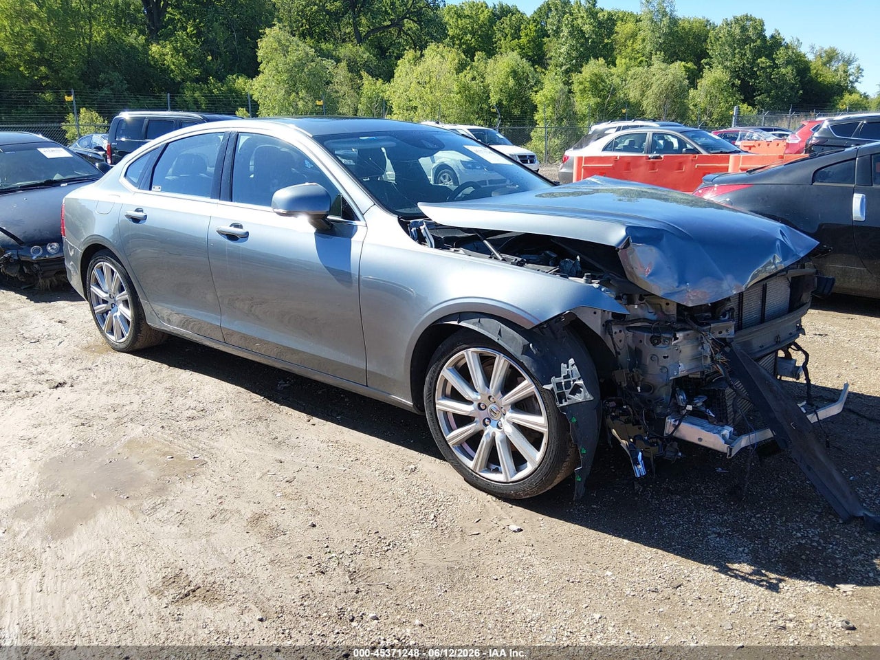 YV1A22MK2H1****** · 2017 VOLVO S90 T6 MOMENTUM