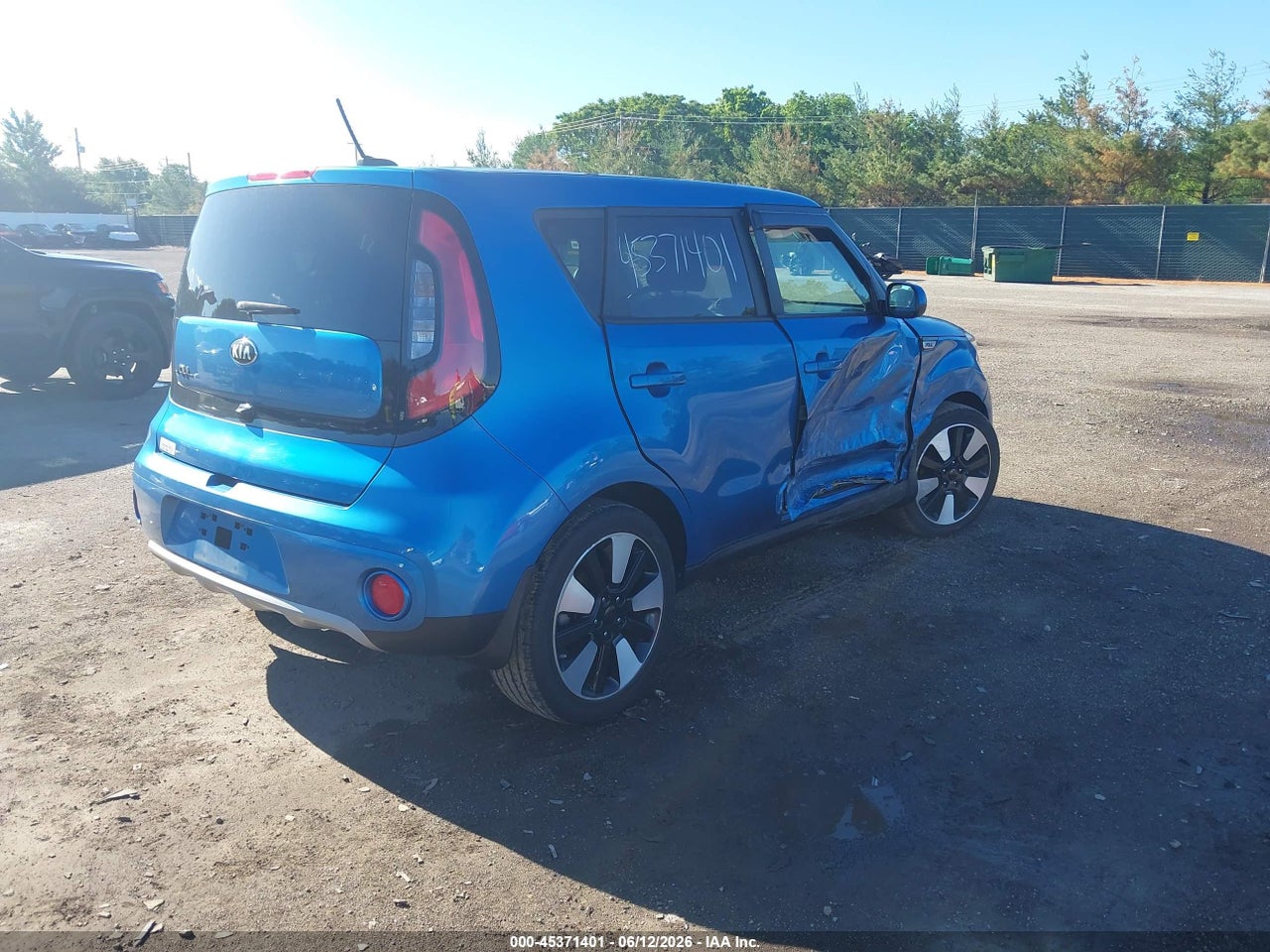 2019 KIA SOUL + · 4/11