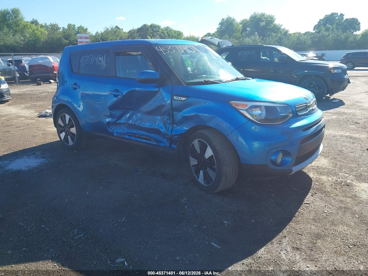 KNDJP3A53K7****** · 2019 KIA SOUL +