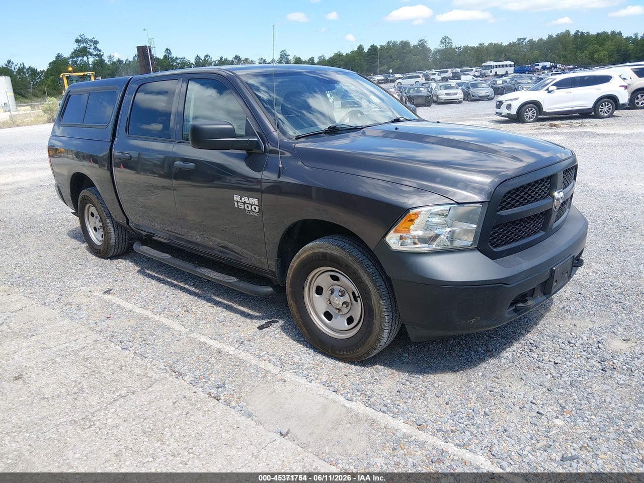 1C6RR7KGXLS****** · 2020 RAM 1500 CLASSIC TRADESMAN  4X4 5'7 BOX