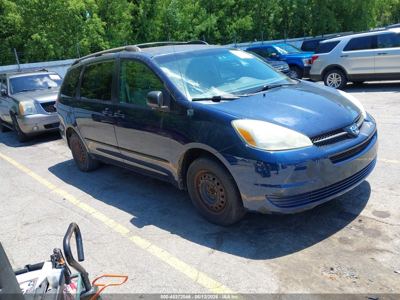 5TDZA23C24S****** · 2004 TOYOTA SIENNA LE