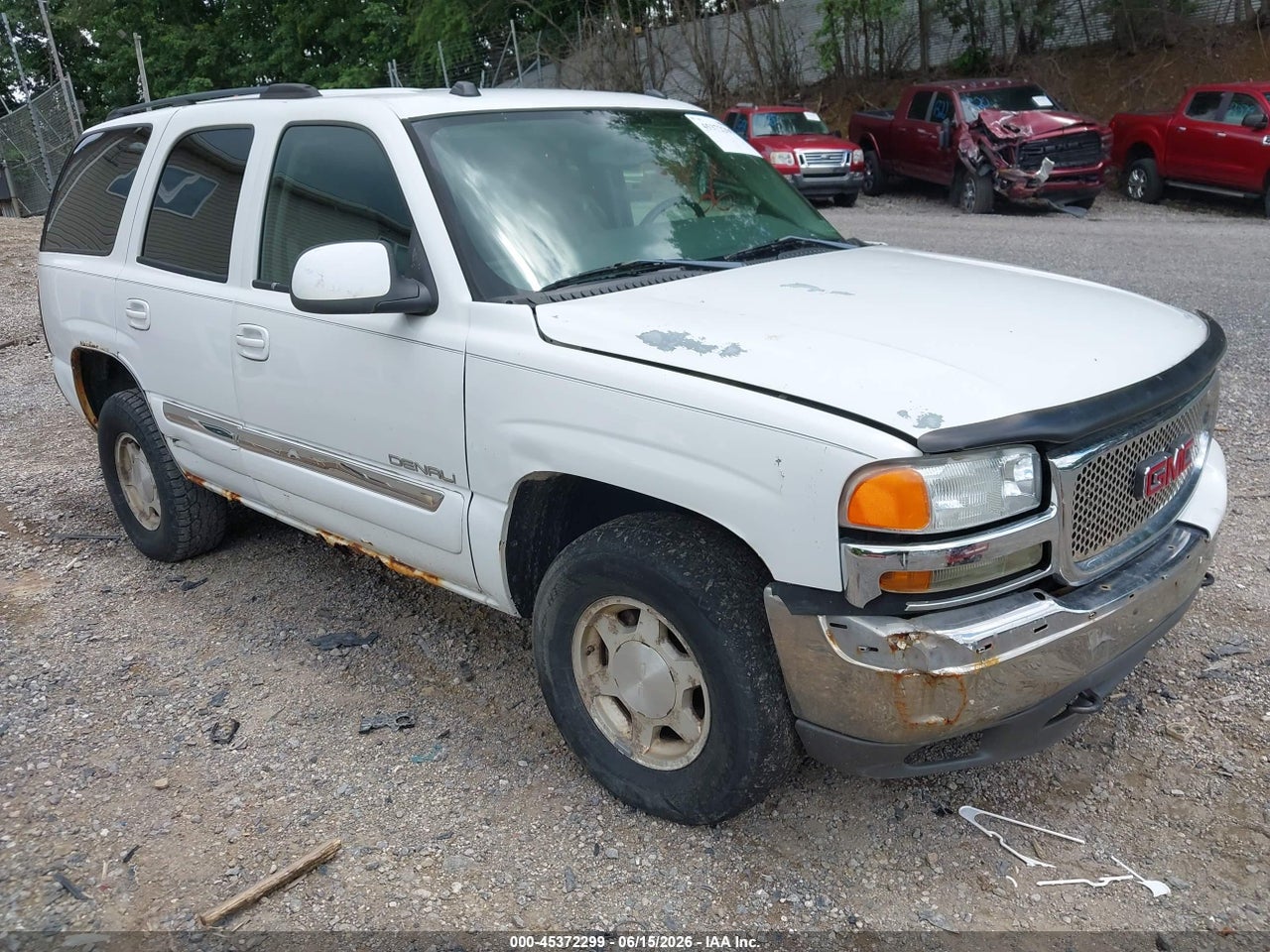 1GKEK13T65J****** · 2005 GMC YUKON SLE