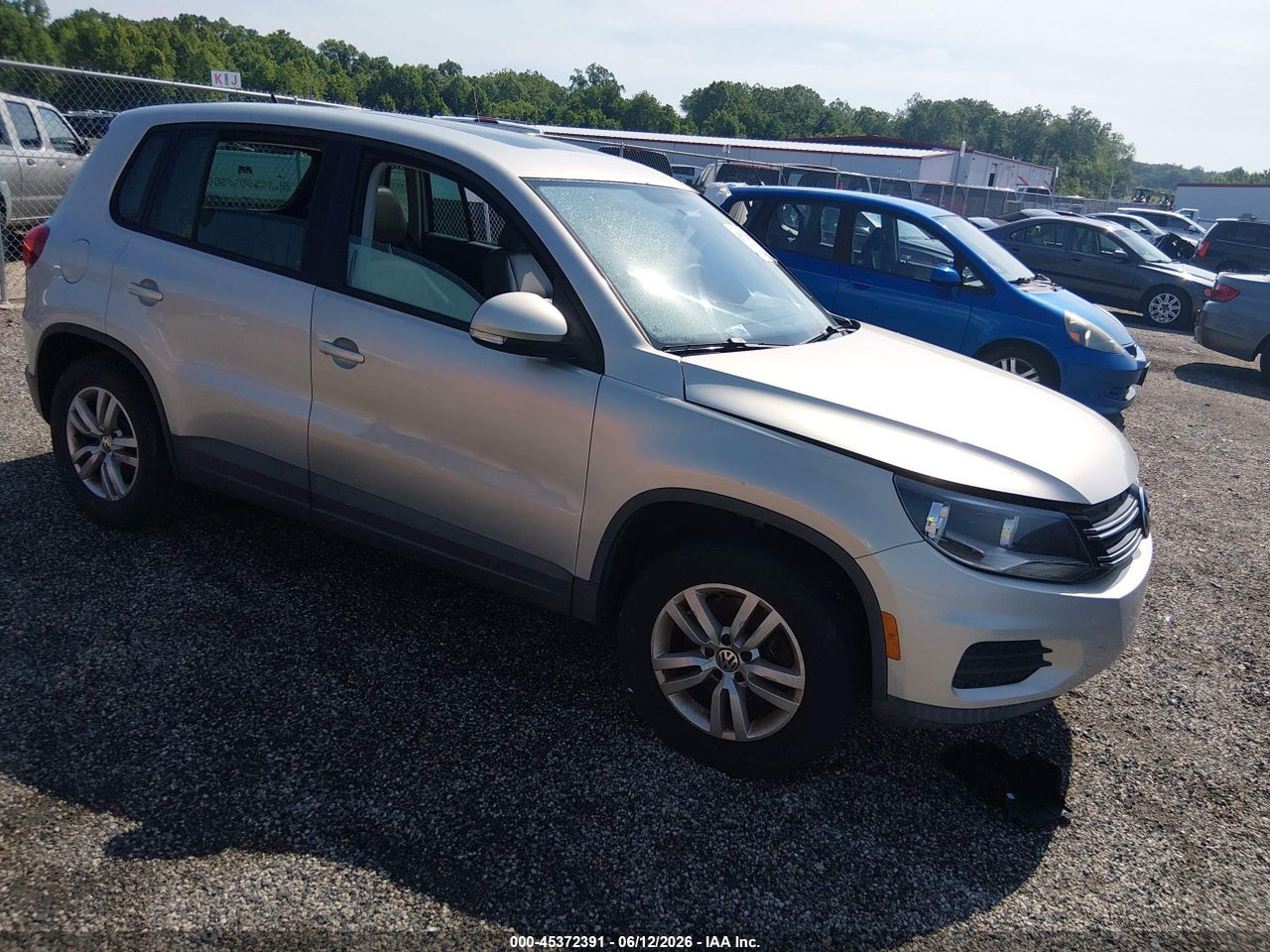 WVGAV7AX5CW****** · 2012 VOLKSWAGEN TIGUAN S