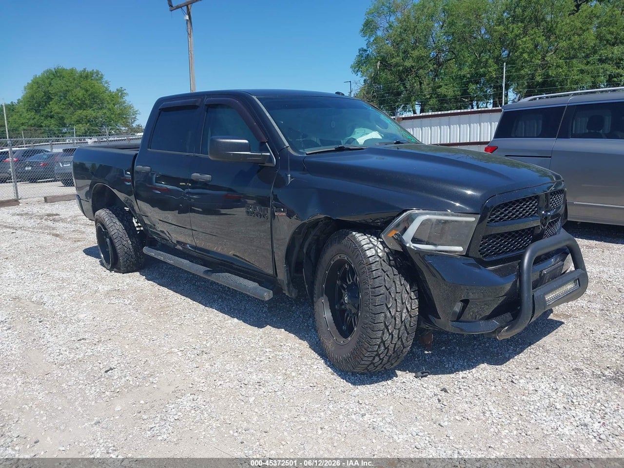 3C6RR7KT0HG****** · 2017 RAM 1500 EXPRESS  4X4 5'7 BOX