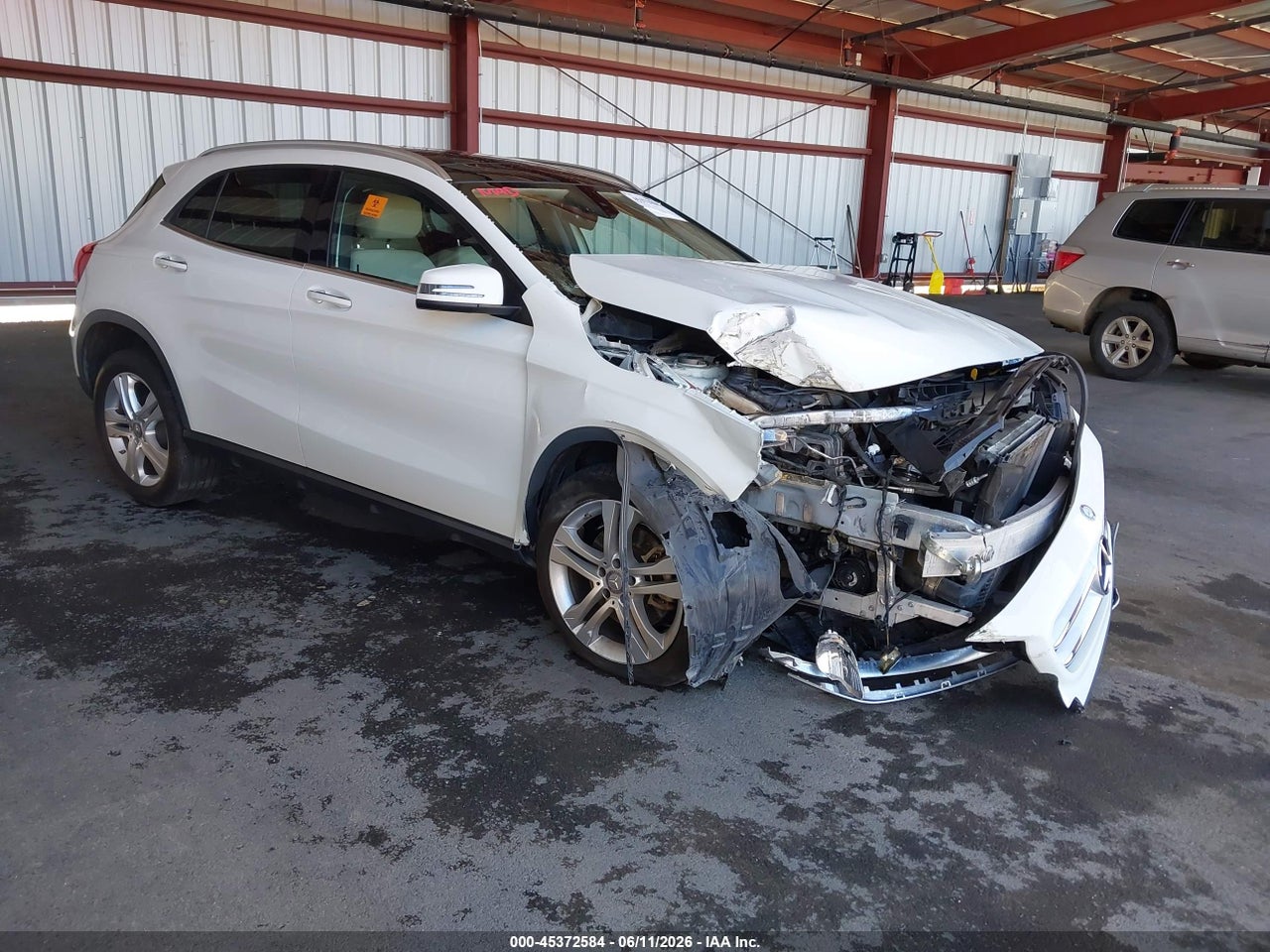 WDCTG4GB8HJ****** · 2017 MERCEDES-BENZ GLA 250 4MATIC