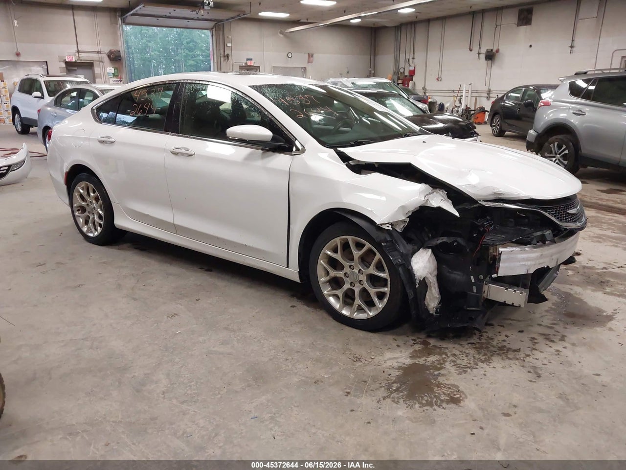 1C3CCCEG4FN****** · 2015 CHRYSLER 200 C