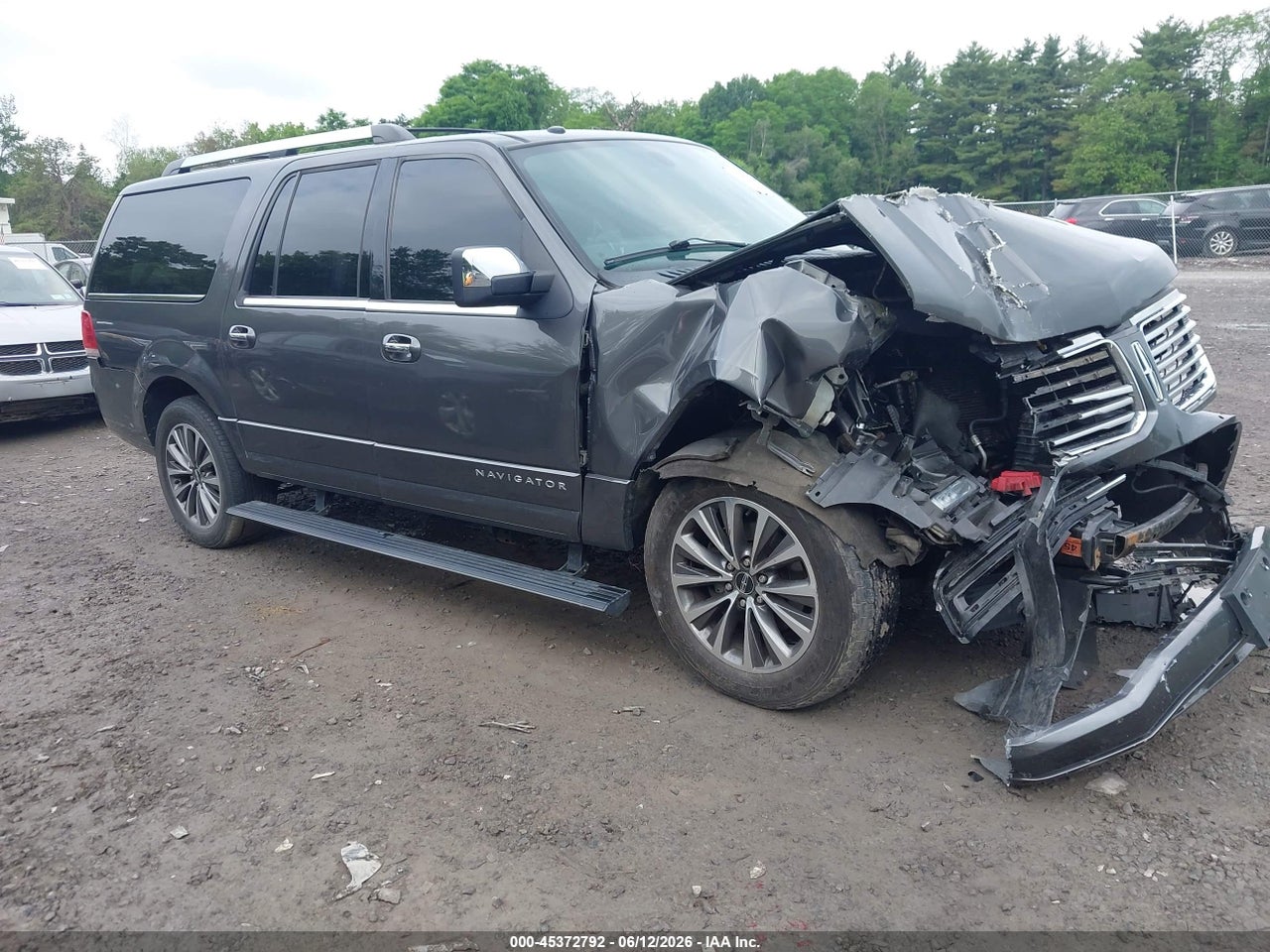 5LMJJ3JT3FE****** · 2015 LINCOLN NAVIGATOR L