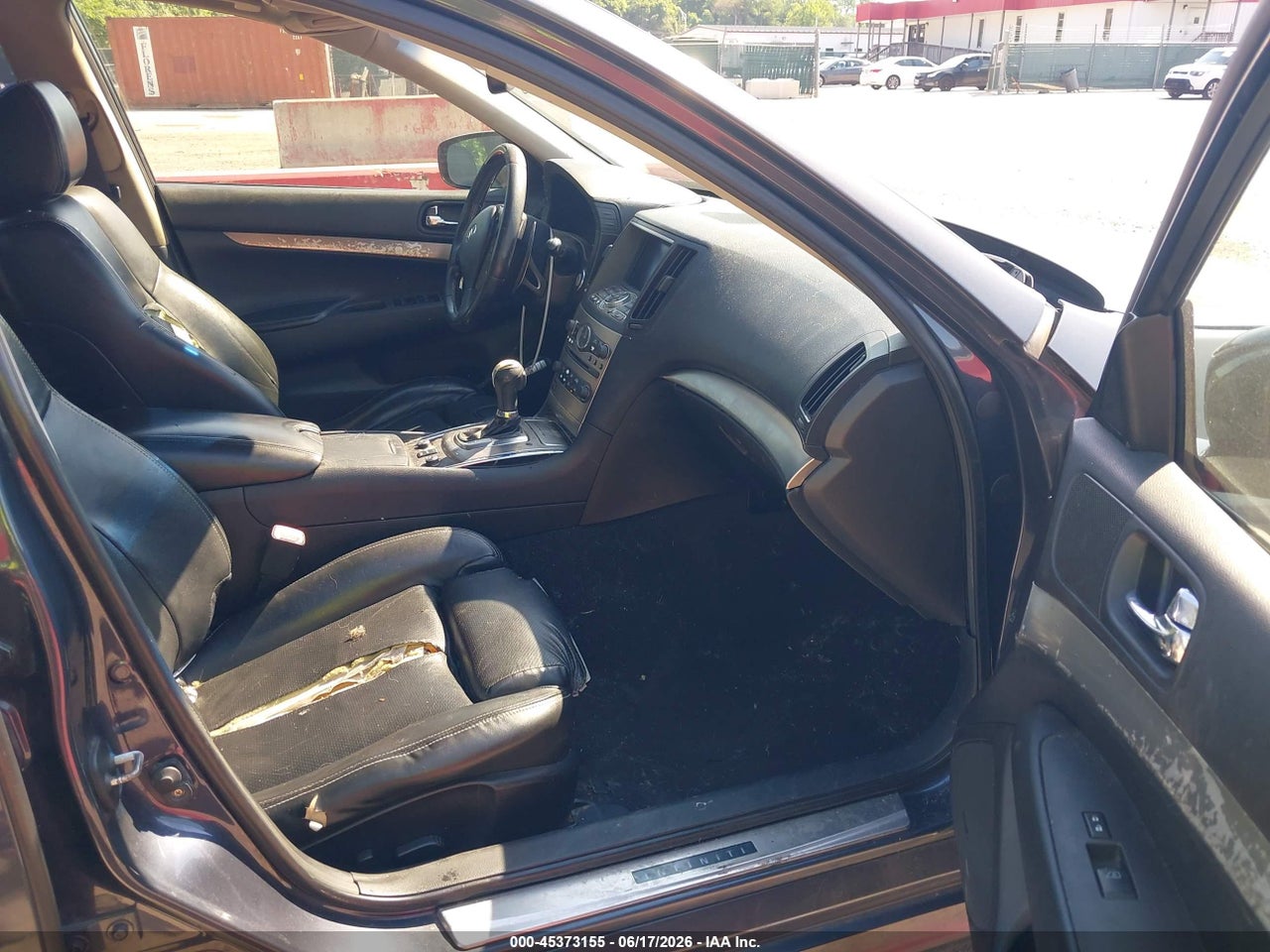 2012 INFINITI G37X · 5/11