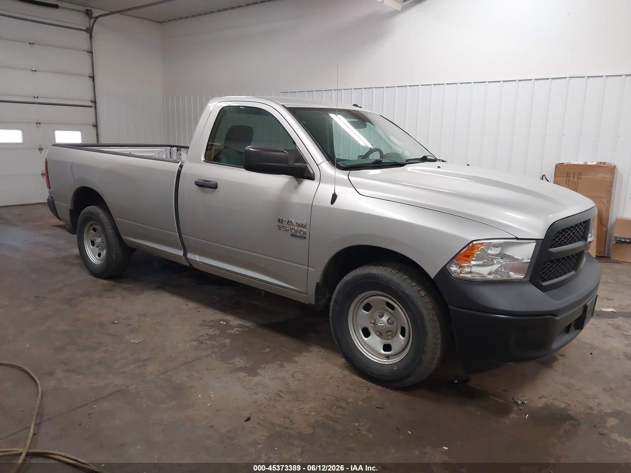 3C6JR6DG2KG****** · 2019 RAM 1500 CLASSIC TRADESMAN  4X2 8' BOX