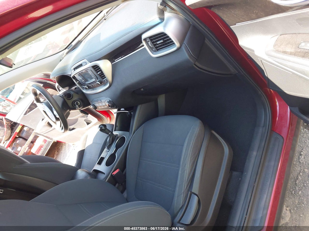 2016 KIA SORENTO 2.4L LX · 5/11