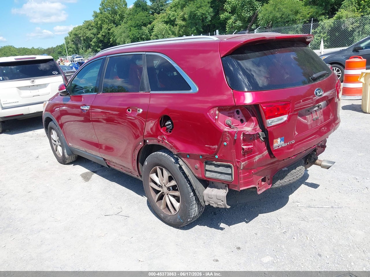 2016 KIA SORENTO 2.4L LX · 3/11