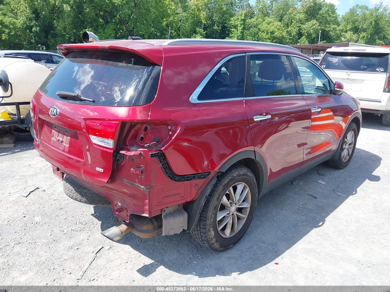 2016 KIA SORENTO 2.4L LX · 4/11