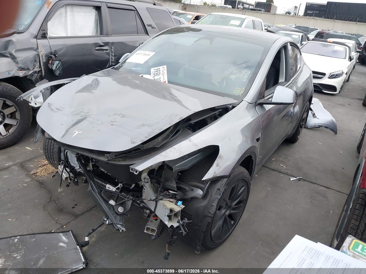 2025 TESLA MODEL Y LONG RANGE DUAL MOTOR ALL-WHEEL DRIVE · 2/10