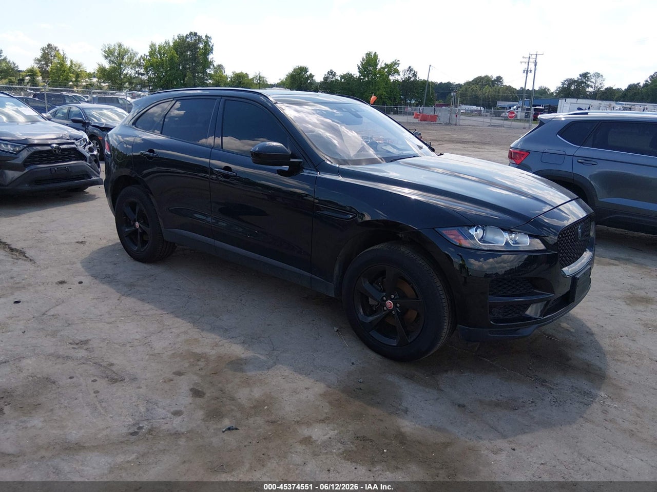 SADCJ2FX5KA****** · 2019 JAGUAR F-PACE 25T PREMIUM