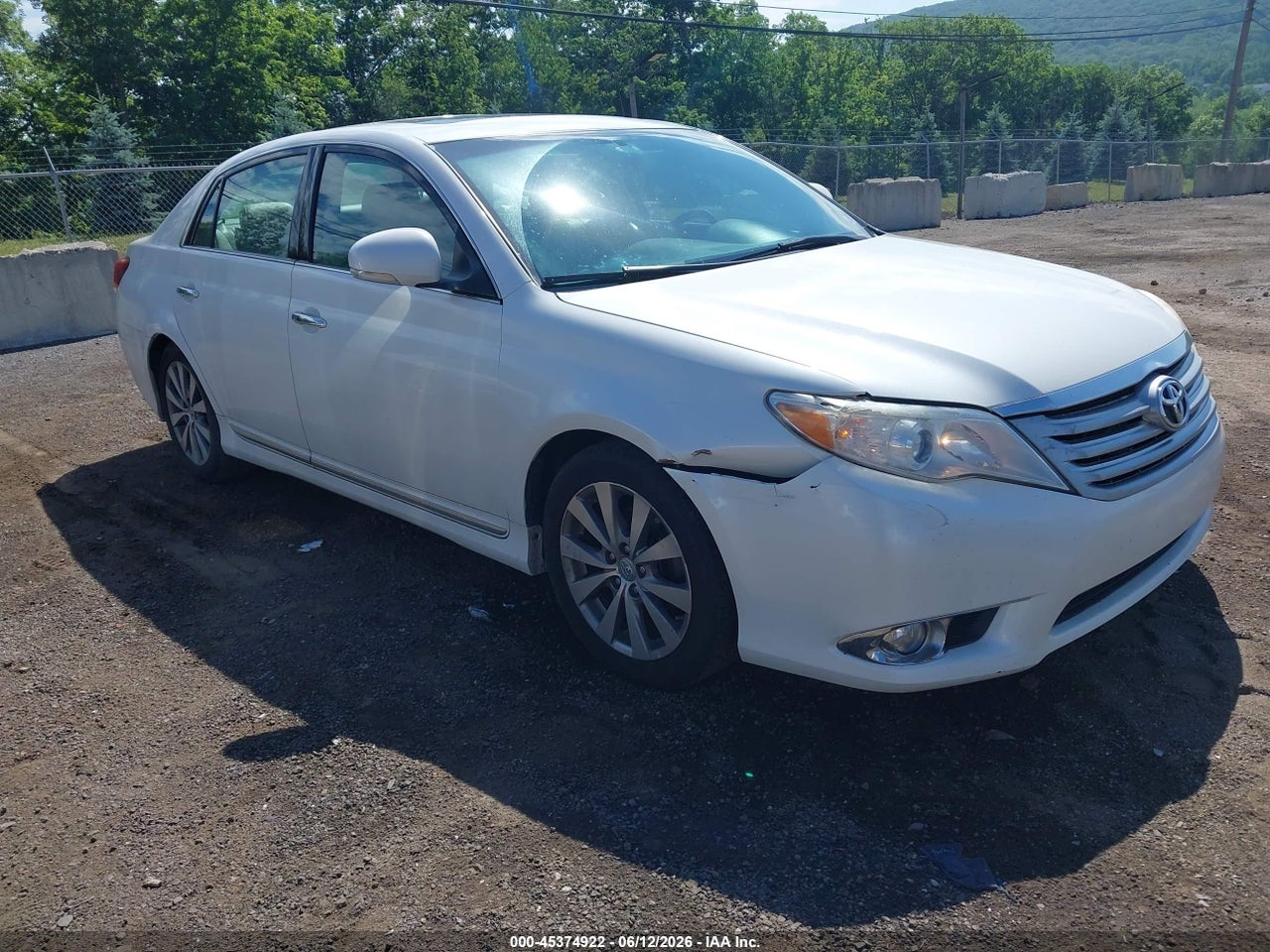 4T1BK3DB5BU****** · 2011 TOYOTA AVALON LIMITED