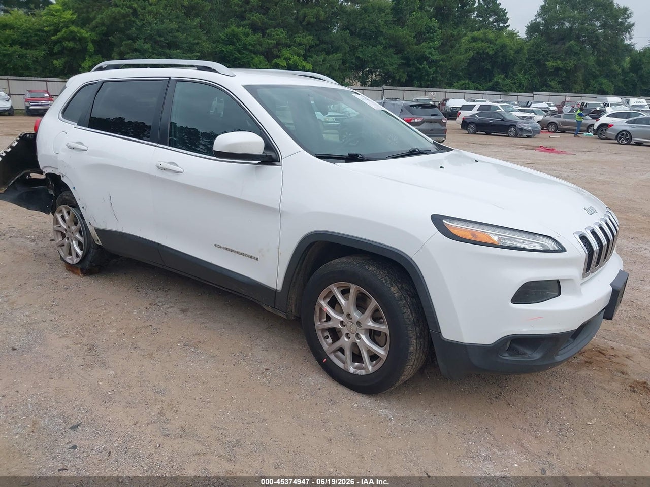 1C4PJLLB6JD****** · 2018 JEEP CHEROKEE LATITUDE PLUS FWD