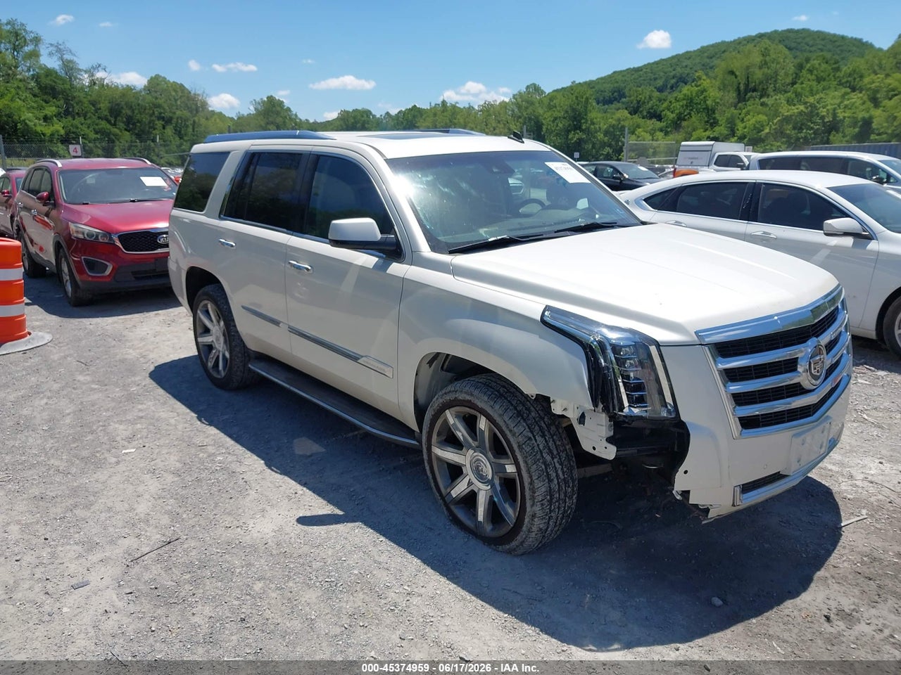 1GYS4BKJ0FR****** · 2015 CADILLAC ESCALADE LUXURY